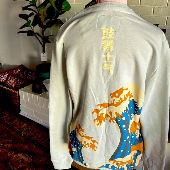 NWT Seafoam Blue Surf Sweatshirt - Picture 2 of 7